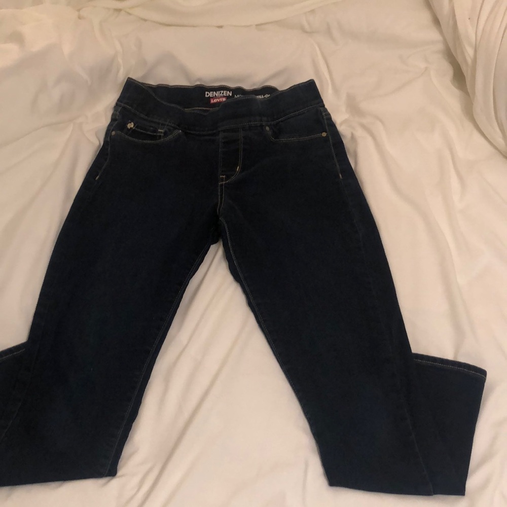 Pull on crop jeans